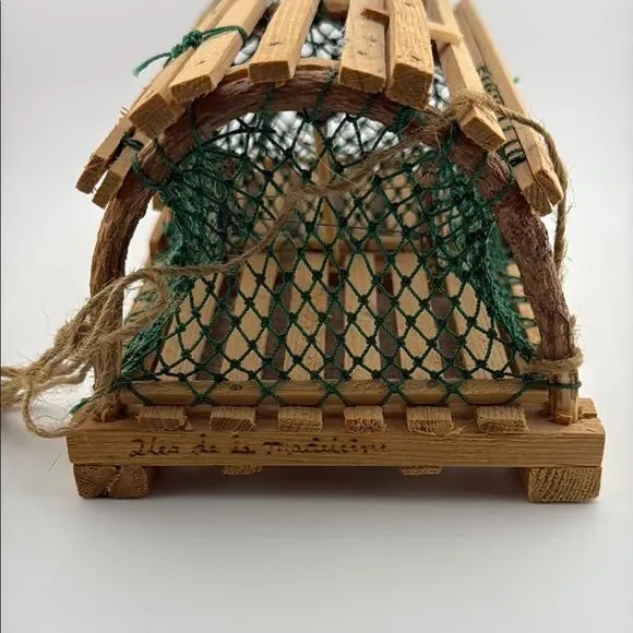 VINTAGE Miniature  LOBSTER TRAP from Îles de la madeleine - Picture 4 of 5